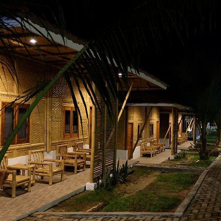 Sawarna Paradiso Hotel Exterior foto